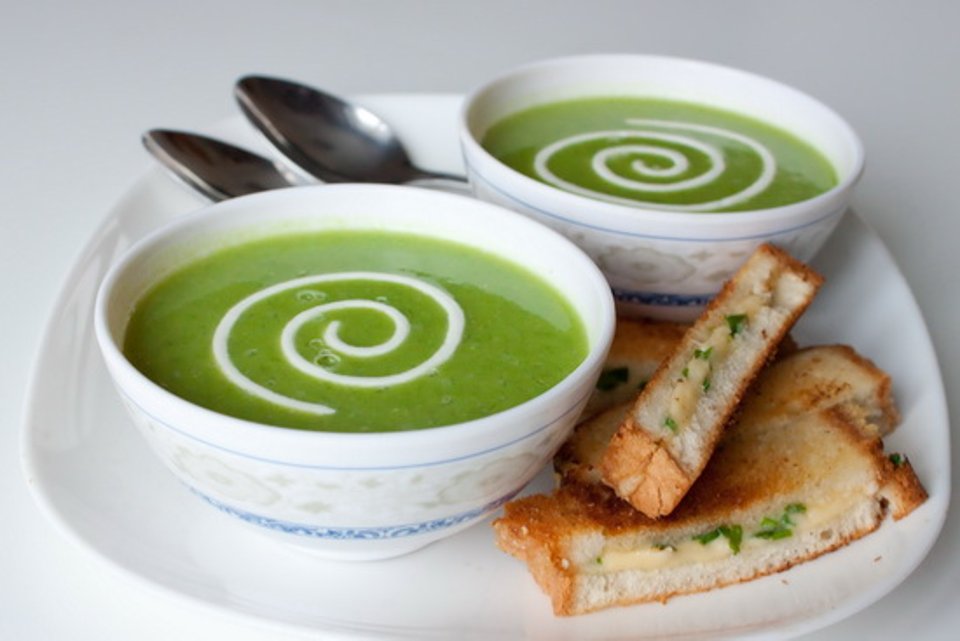 Гороховый суп со шпинатом рецепт с фото