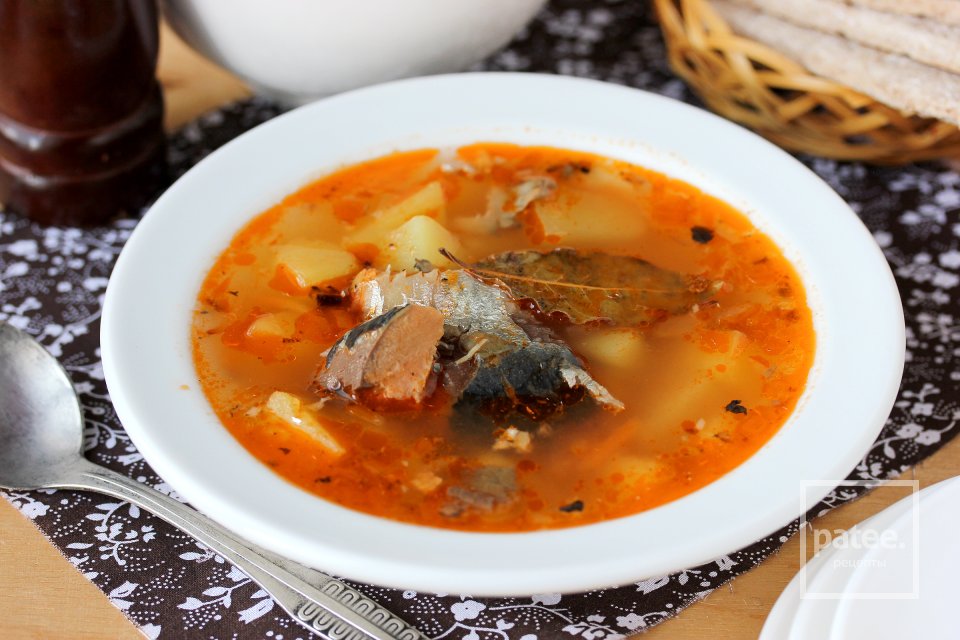 Суп из рыбной консервы: быстро и вкусно