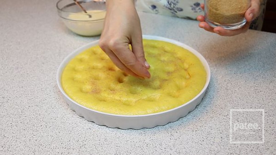 Сахарный пирог с заливкой из сливок