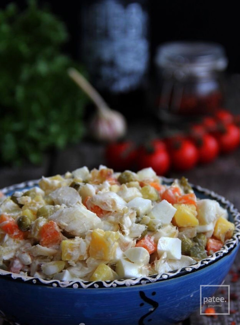 Салат из отварной трески с картошкой 🥗 - рецепт с фотографиями - Patee.  Рецепты