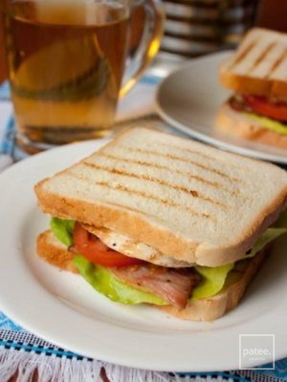 Сэндвич с курицей и беконом 🥪 - рецепт с фотографиями - Patee. Рецепты