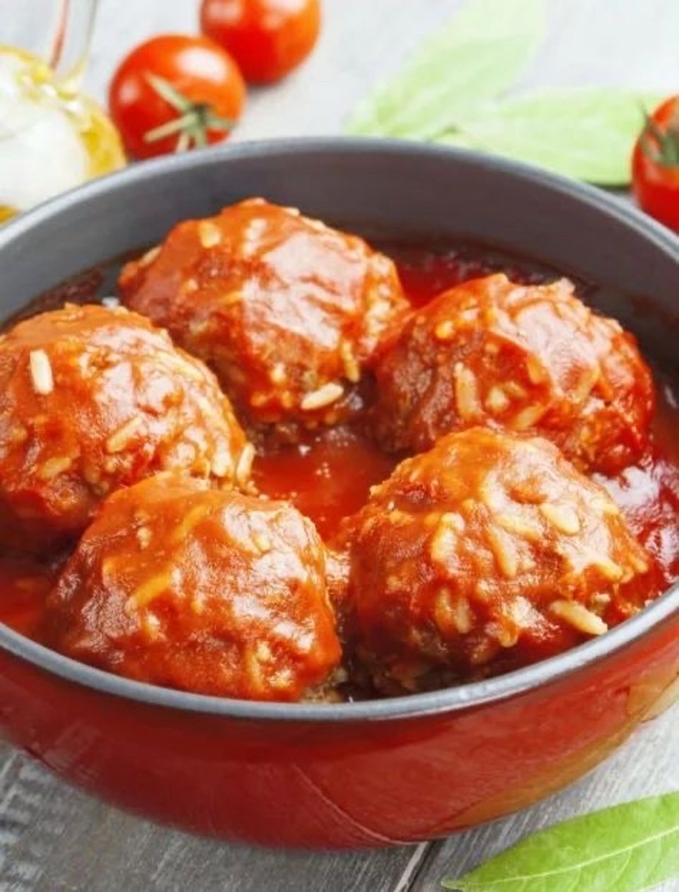 Фрикадельки в томатном соусе по-испански | Рецепты пластиковыеокнавтольятти.рф