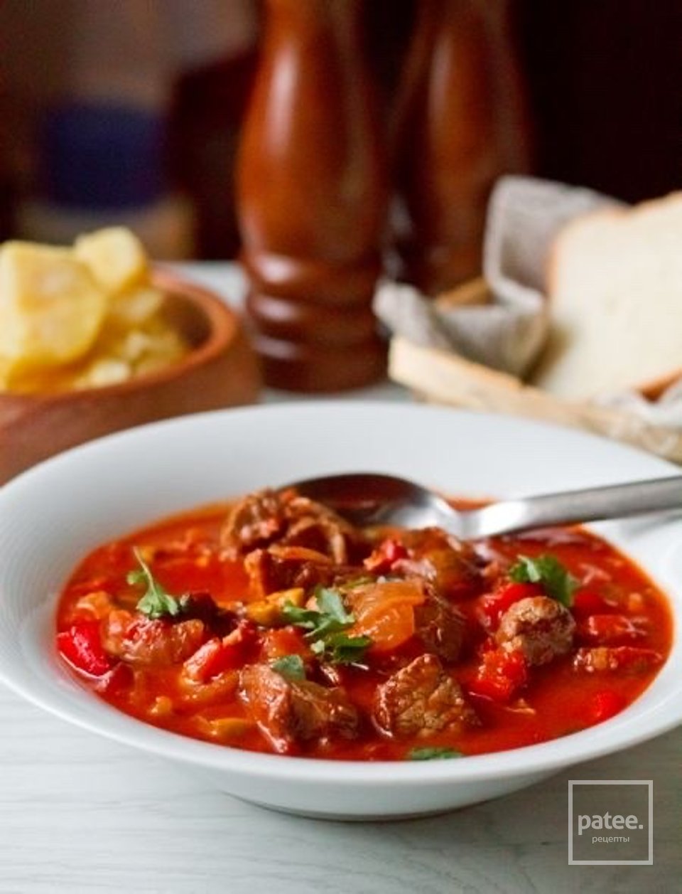 Мясное рагу из говядины со сладким перцем 🥩 - рецепт с фотографиями -  Patee. Рецепты