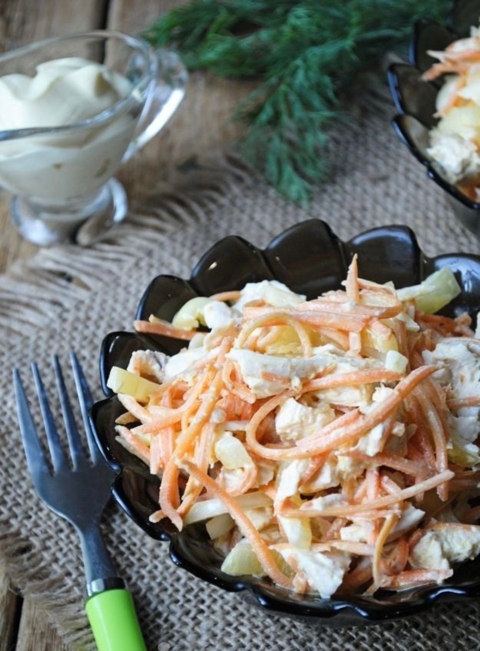 Салат с корейской морковью, курицей и болгарским перцем 🥗 - рецепт с  фотографиями - Patee. Рецепты