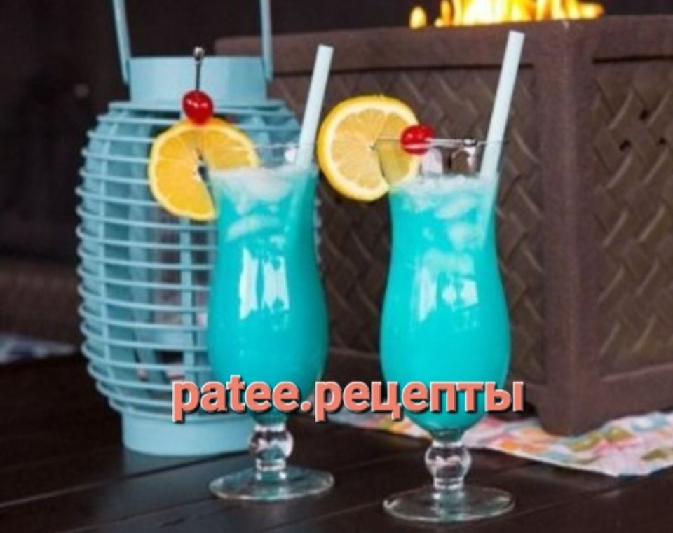 Blue lagoon cocktail. Голубая Лагуна безалкогольный. Голубая Лагуна коктейль. Голубая Лагуна коктейль безалкогольный. Коктейль Golubaya Laguna.